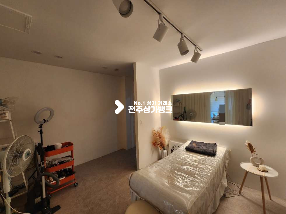전북 전주완산구 중화산동2가 JY 중화산동 고등학교 입구 부근 유동인구많은 시설 잘된 권리금 상가 협의가능 !! 월세 매물번호 13046 사진 12