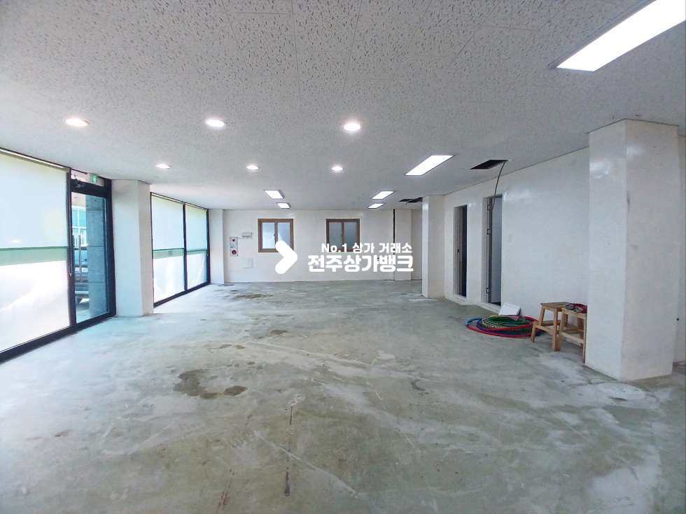 전북 전주덕진구 인후동1가 ★추천업종★ 커피숍 사무실 뷰티샵 추천드리며 분할가능 월세 매물번호 13754 사진 1