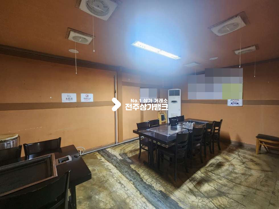 전북 전주완산구 중인동 중인동 모악산가는길목 한옥으로 된 60평형 음식점 양도양수 ,2동 저렴한 권리금 , 협의도가능 월세 매물번호 13768 사진 14