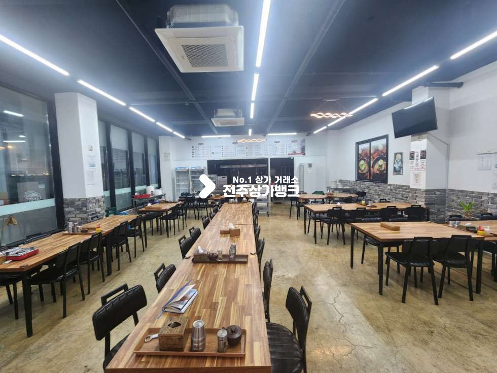 전북 전주덕진구 송천동1가 내부 인테리어 매우깔끔 시설 완벽 저렴한 권리금으로 즉시 사용가능하며 권리금협의가능 월세 매물번호 13772 사진 2