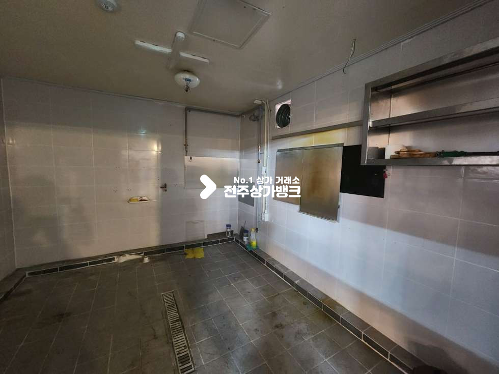 전북 전주완산구 평화동1가 평화동2가 유동인구 매우많은 2층상가 장기간 렌탈프리도 가능 즉시입주 가능합니다. 월세 매물번호 13780 사진 7