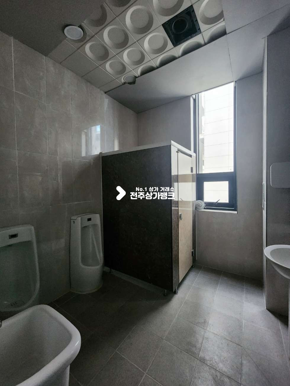 전북 전주완산구 효자동3가 스타일러4대 설치 무권리금 빠상가 인테리어 최상 즉시입주가능 월세 매물번호 13809 사진 16