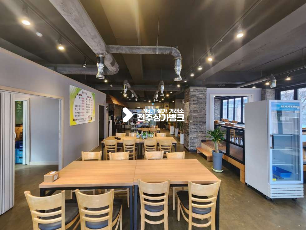 전북 전주완산구 효자동3가 신시가지 무권리금 2층 음식점 상가 즉시입주가능 월세 매물번호 13815 사진 2