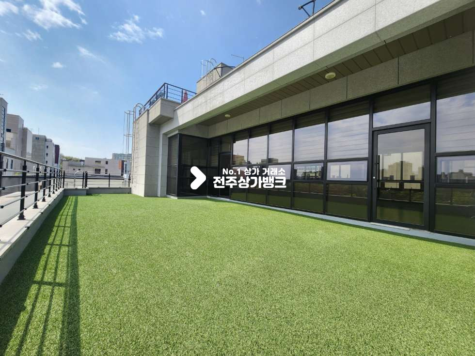 전북 전주완산구 효자동2가 효자동 3층 서비스테라스면적 20평 50평형대 사무실 ,미용상가 강력추천 월세 매물번호 13863 사진 2