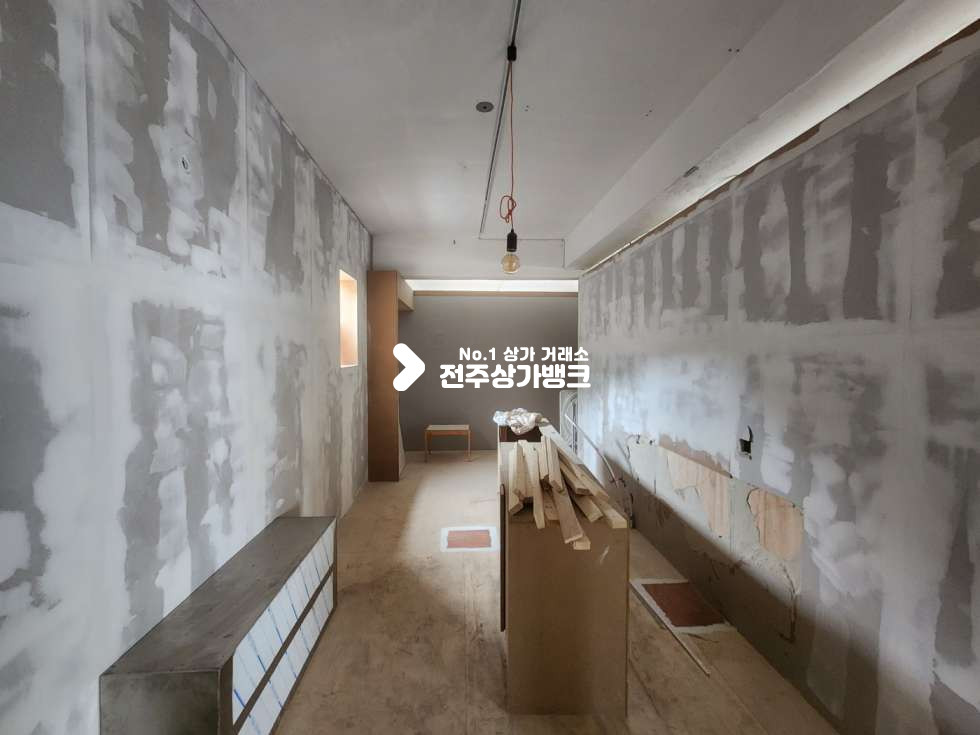 전북 전주완산구 중앙동1가 웨리단길 2층 풀리모델링상가 마감만 진행하시면 즉시사용가능 월세 매물번호 13866 사진 7