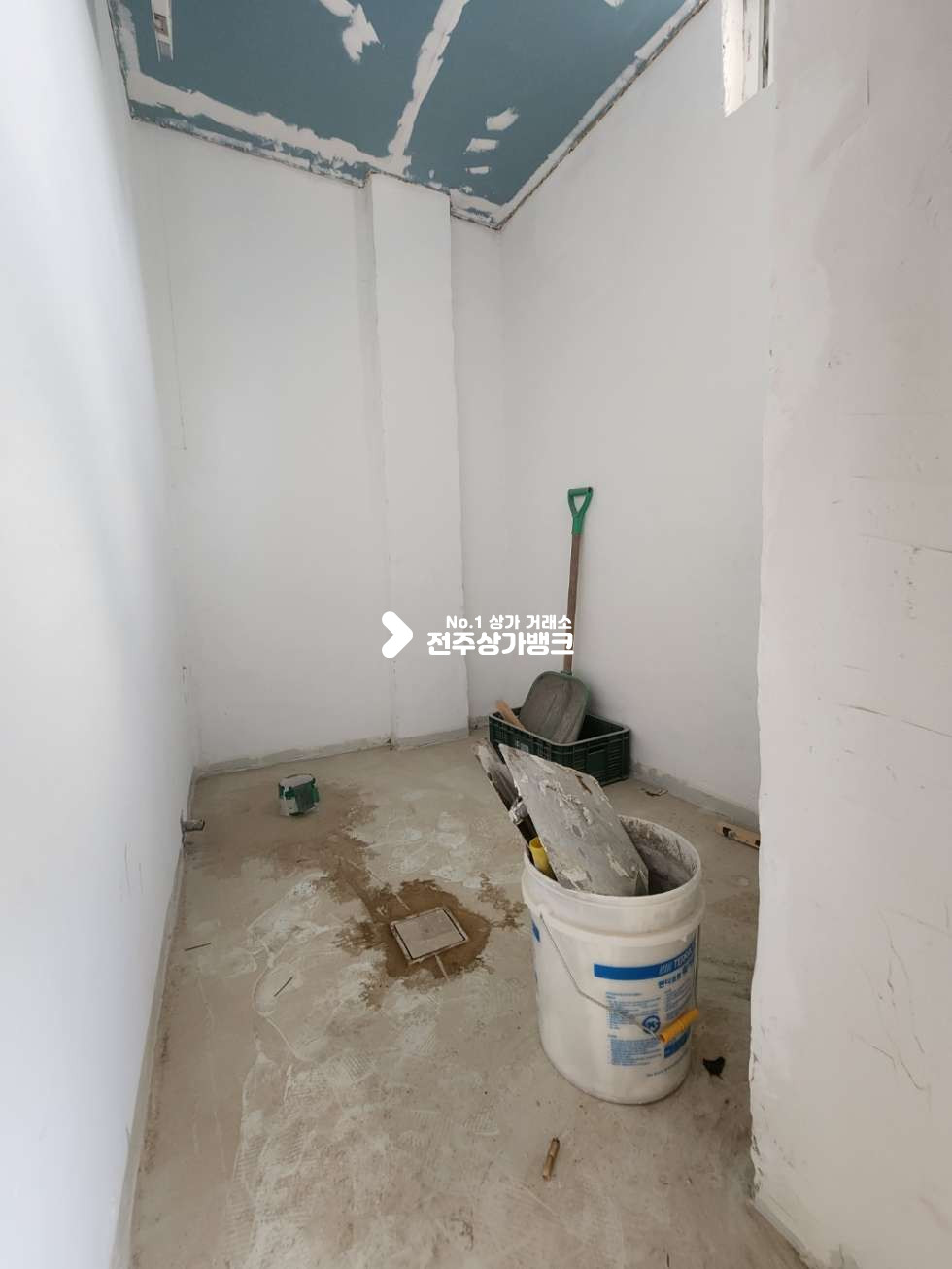 전북 전주완산구 중앙동1가 웨리단길 2층 풀리모델링상가 마감만 진행하시면 즉시사용가능 월세 매물번호 13866 사진 11