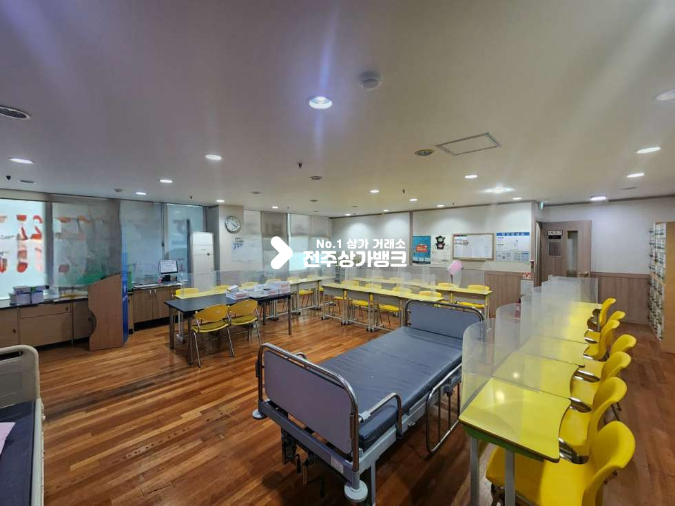 전북 전주덕진구 송천동2가 송천동2가 30평형대 저렴한 가격의 학원매물 필요없을시 철거도 가능 월세 매물번호 13907 사진 4
