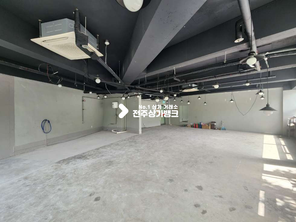 전북 전주덕진구 송천동1가 송천동1가 38평 평수대비 저렴한 가격 즉시입주가능 월세 매물번호 13904 사진 3