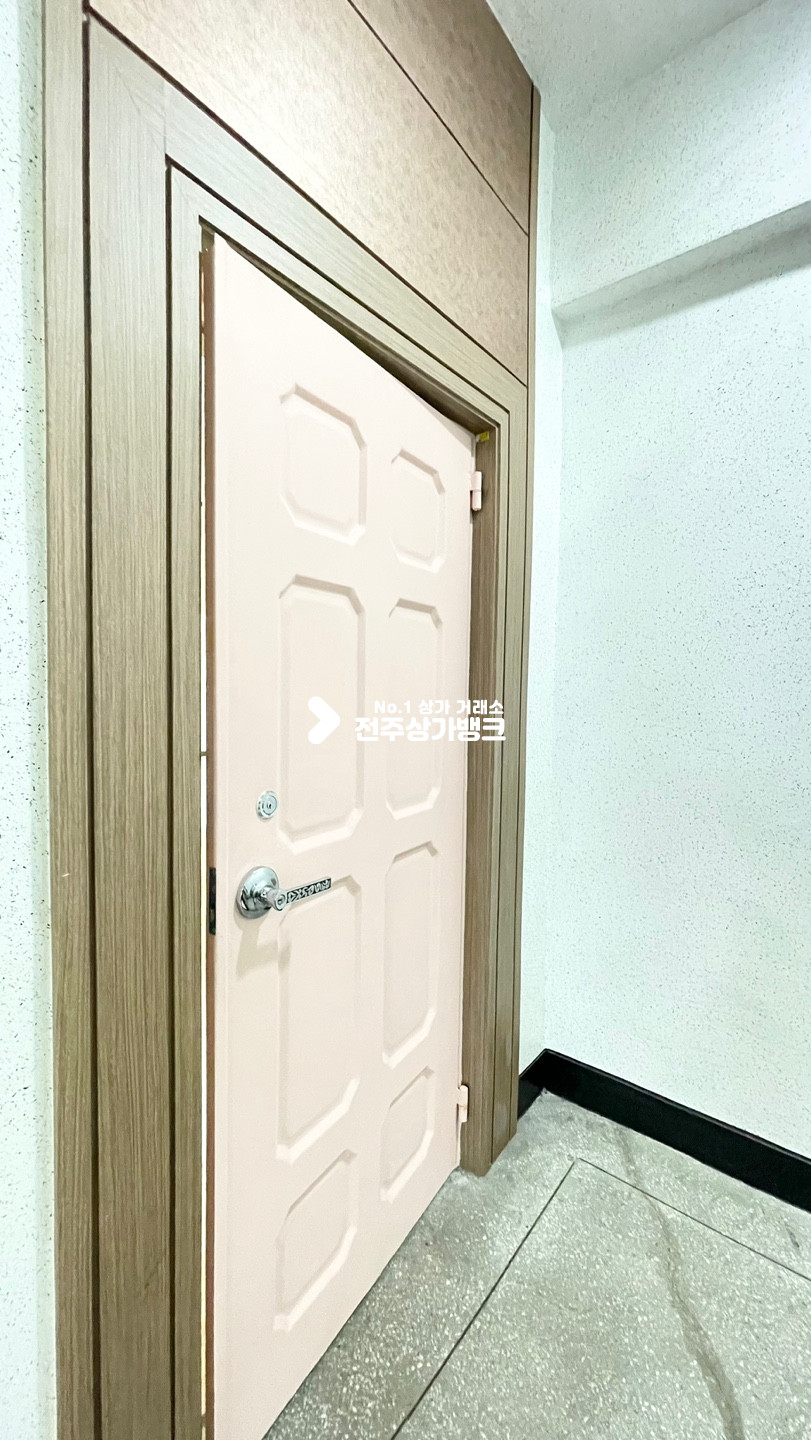전북 전주덕진구 인후동1가 ✔️인후동✔️37평✔️저렴한✔️모서리2층단독상가✔️리모델링✔️사무실,세미나실✔️적극추천✔️ 월세 매물번호 12267 사진 1