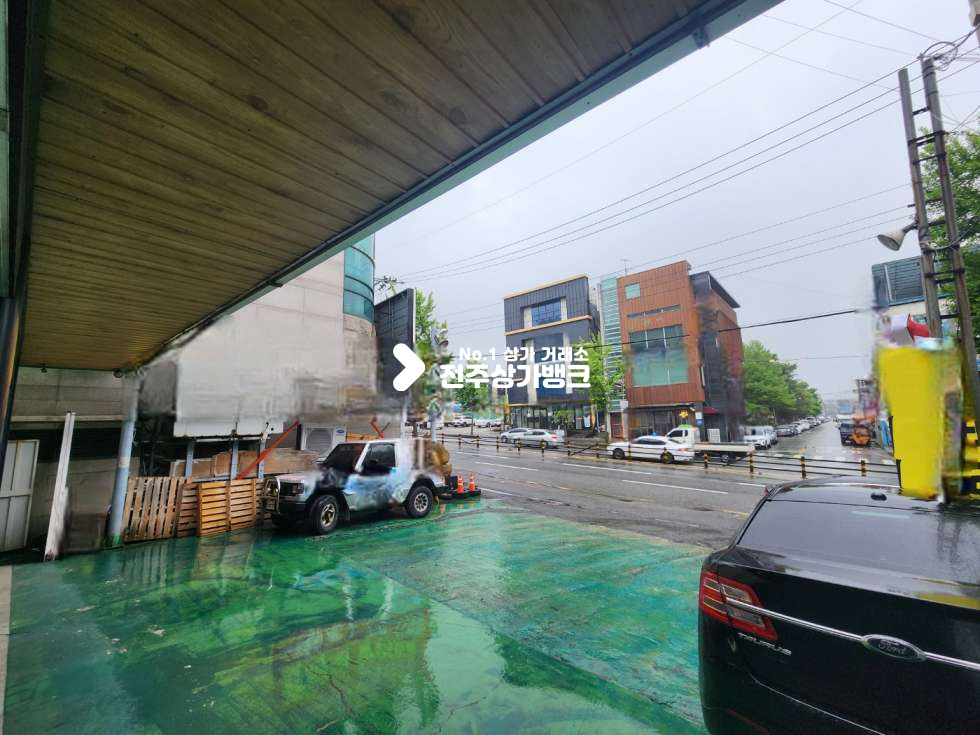 전북 전주완산구 서신동 서신동 경정비 하기 위치최적 ! 저렴한월세 ! 월세 매물번호 13965 사진 2
