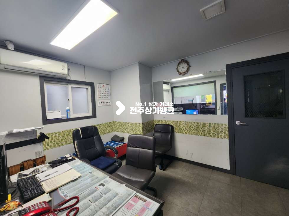 전북 전주완산구 서신동 서신동 경정비 하기 위치최적 ! 저렴한월세 ! 월세 매물번호 13965 사진 8