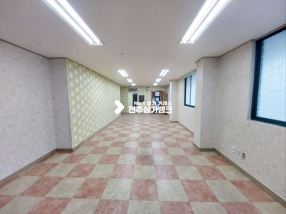 전북 전주완산구 효자동3가 KB♠서곡메인도로변♠2층30평♠학원.파티룸.음악학원,사무실 추천! 월세 매물번호 13407 사진 1