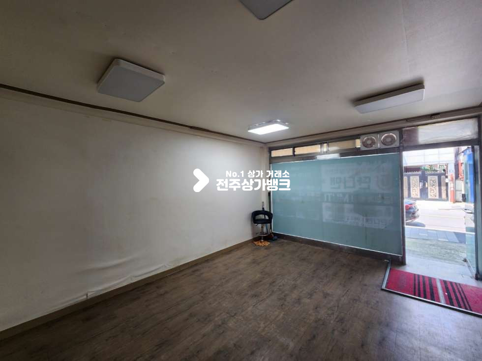 전북 전주완산구 서신동 서신동 저렴한 1층상가 임대 즉시입주가능 월세 매물번호 14020 사진 5