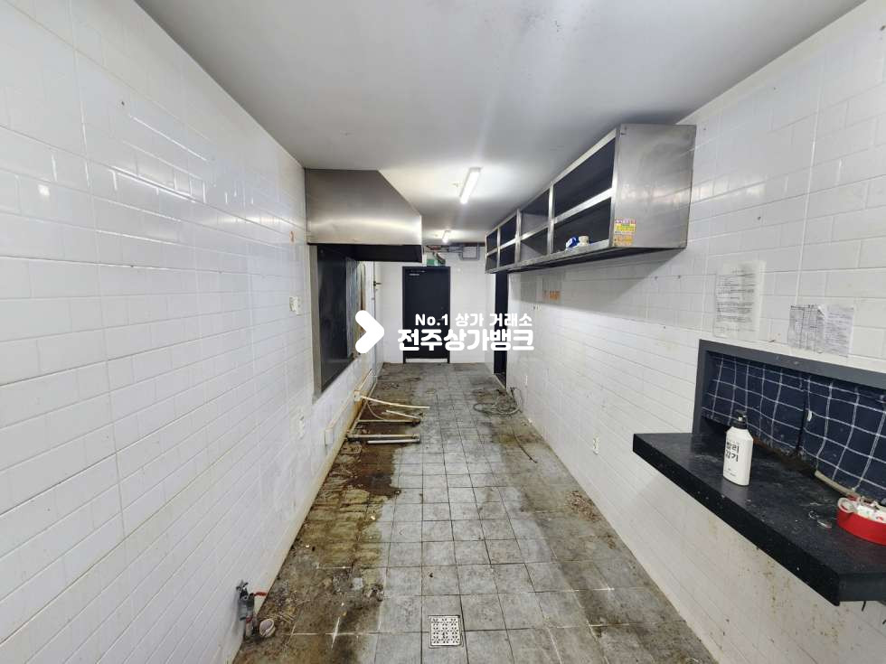 전북 전주완산구 효자동2가 효자동2가 전용 120평대 넒은 상가 용도에 따라 철거,긴 렌탈프리 협의가능 즉시입주 가능합니다. 월세 매물번호 13730 사진 13