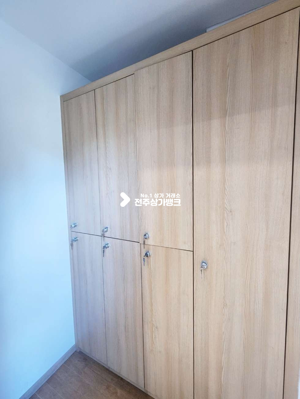 전북 전주덕진구 덕진동2가 기린대로변 광고효과 좋은 55평형 넒은 2층단독상가 에어컨,룸시설되어있음 즉시사용가능 월세 매물번호 14045 사진 13