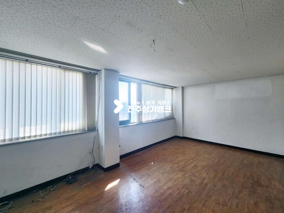 전북 전주완산구 서신동 건물전용 주차시설확보 60평형 넒은 평수대비 가격저렴한 사무실임대 즉시사용가능 월세 매물번호 14050 사진 9