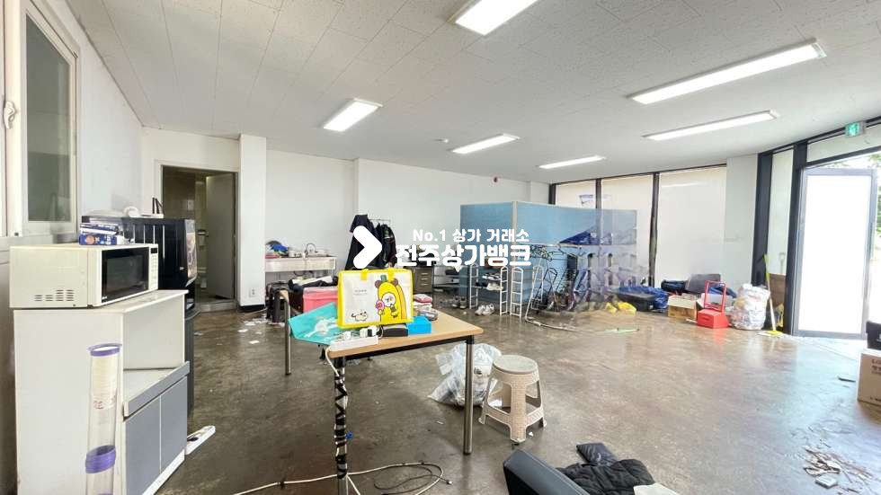 전북 전주완산구 중화산동2가 ★중화산동★20평★신축상가★사무실,미용업★적극추천★내부화장실있어요~ 월세 매물번호 14123 사진 3