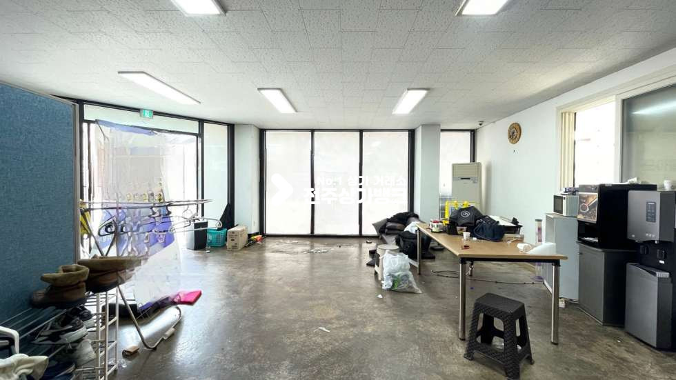전북 전주완산구 중화산동2가 ★중화산동★20평★신축상가★사무실,미용업★적극추천★내부화장실있어요~ 월세 매물번호 14123 사진 4
