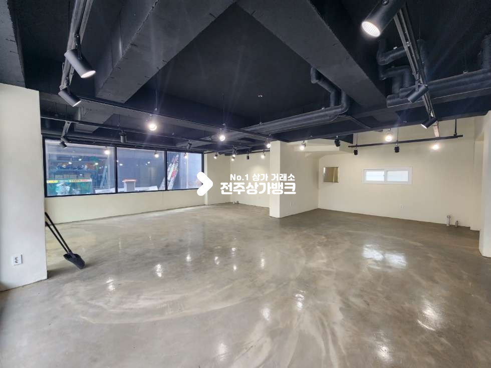 전북 전주덕진구 만성동 만성동 인테리어 잘된 상가전용 주차시설이 있는 상가 즉시입주 가능합니다. 월세 매물번호 14246 사진 6