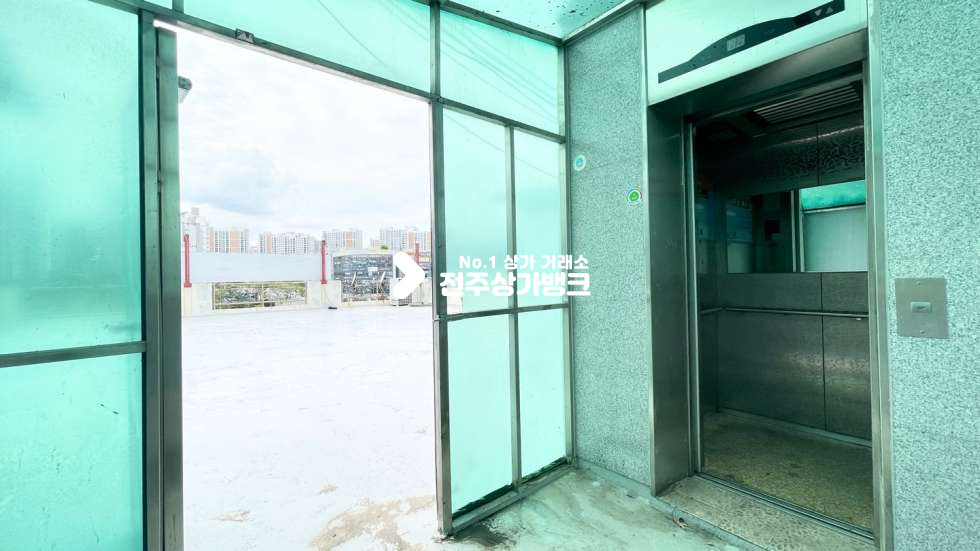 전북 전주완산구 삼천동1가 ✨삼천천변✨최상조망권✨4층✨호프,카페✨옥상무상사용가능✨보증금절충가✨적극추천~~~ 월세 매물번호 14270 사진 6