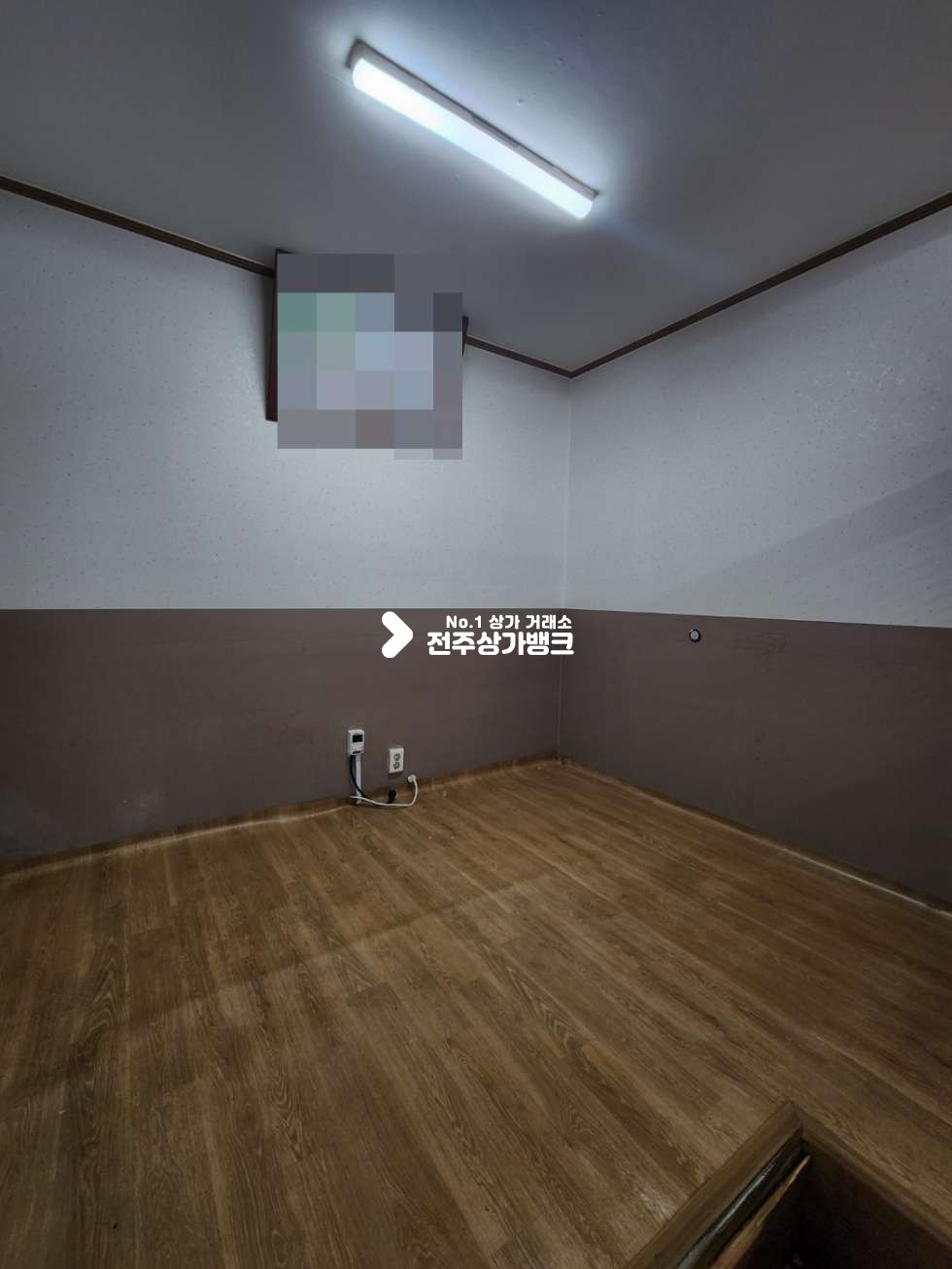 전북 전주완산구 서신동 서신동 대로변에 위치한 주차장있는 1층 단독건물 음식점 상가 즉시입주 가능합니다. 월세 매물번호 14271 사진 4