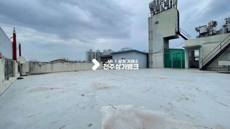 전북 전주완산구 삼천동1가 삼천동 먹자골목 !!무권리금!! 5층 테라스까지 이용가능!(엘베5층까지연결) , 칵테일바 추천 ! 즉시입주 가능합니다. 월세 매물번호 14273 사진 28
