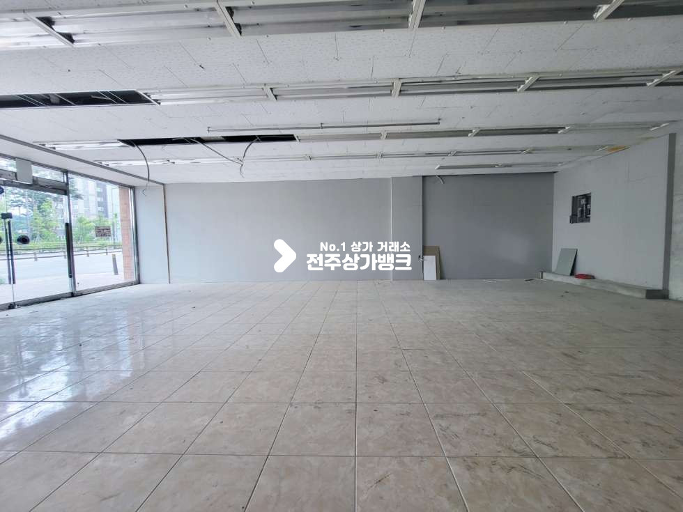 전북 전주덕진구 우아동3가 ★대로변 위치좋은 1층 상가점포매물로 모십니다! 자유업종가능!!★ 월세 매물번호 14284 사진 3