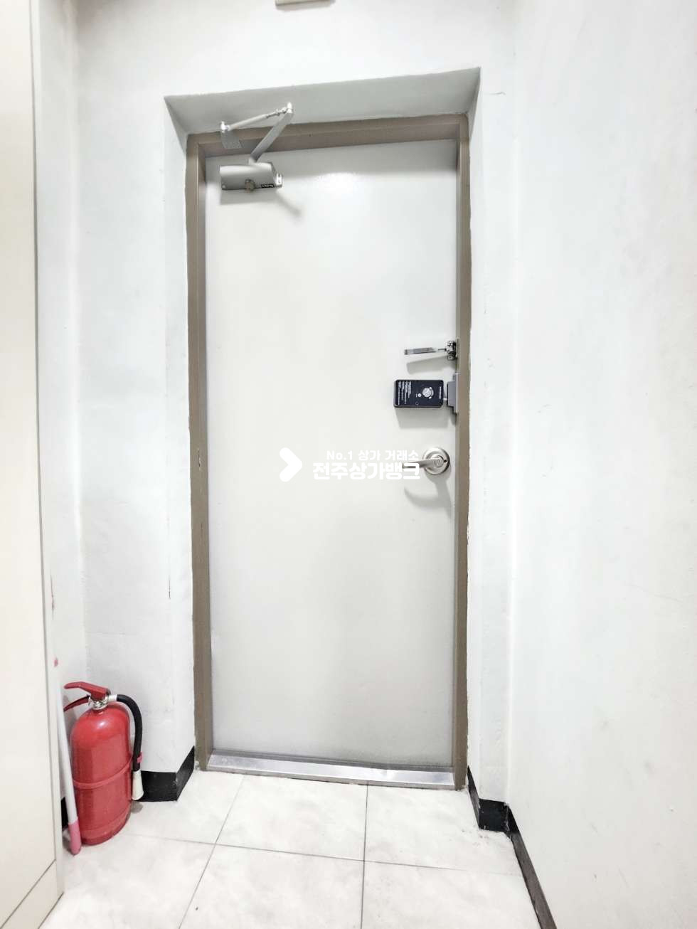 전북 전주완산구 효자동3가 효자동3가에 있는 원룸 상가 사무실이나 미용업 추천 매물!! 월세 매물번호 14289 사진 9