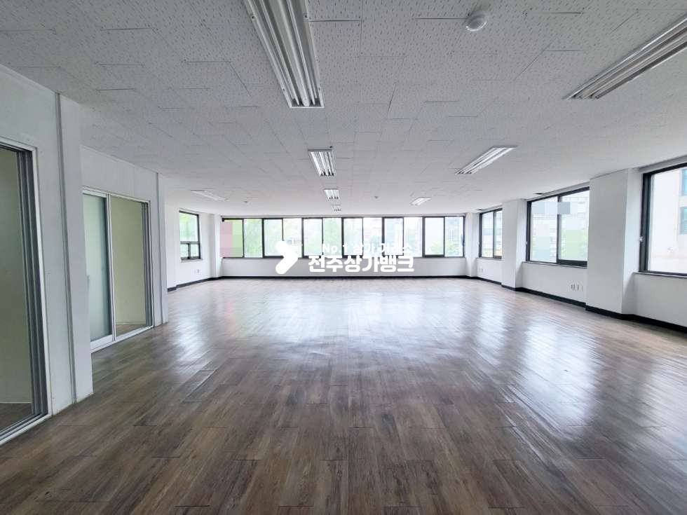 전북 전주완산구 서노송동 ★전주시청인근 오피스밀집지역 위치좋은 사무실매물로 모십니다!!★ 월세 매물번호 14299 사진 1