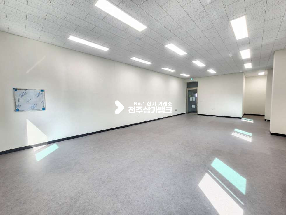 전북 전주완산구 효자동2가 ★우천초근처 신축상가 모든업종가능 ★ 월세 매물번호 14341 사진 5
