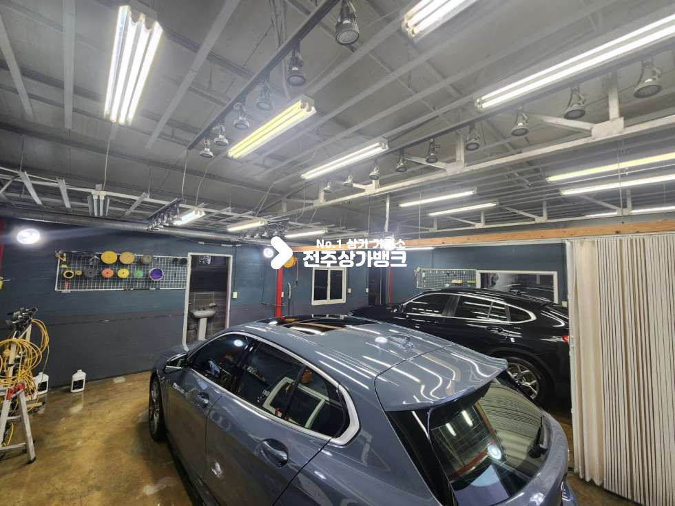 전북 전주완산구 서신동 내부시설 완벽하게 되어있는 선팅샵 양도 양수 권리금 협의가능 협의입주 가능합니다. 월세 매물번호 14381 사진 10