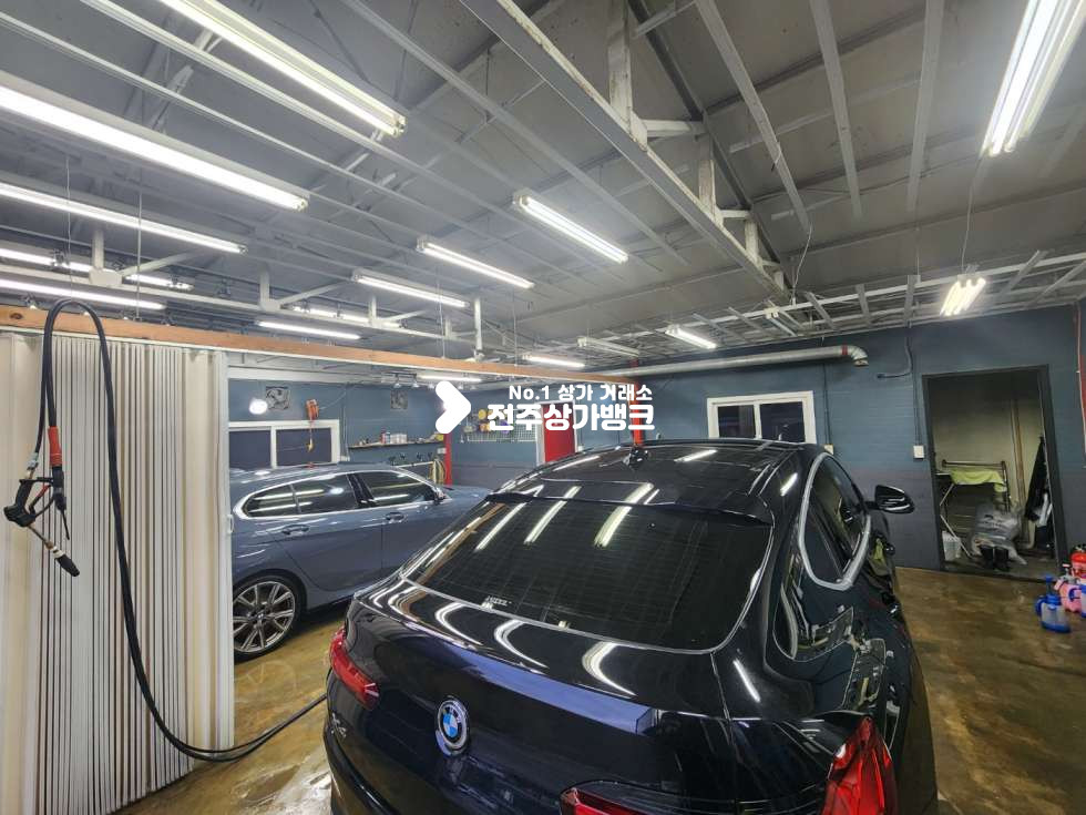 전북 전주완산구 서신동 내부시설 완벽하게 되어있는 선팅샵 양도 양수 권리금 협의가능 협의입주 가능합니다. 월세 매물번호 14381 사진 6
