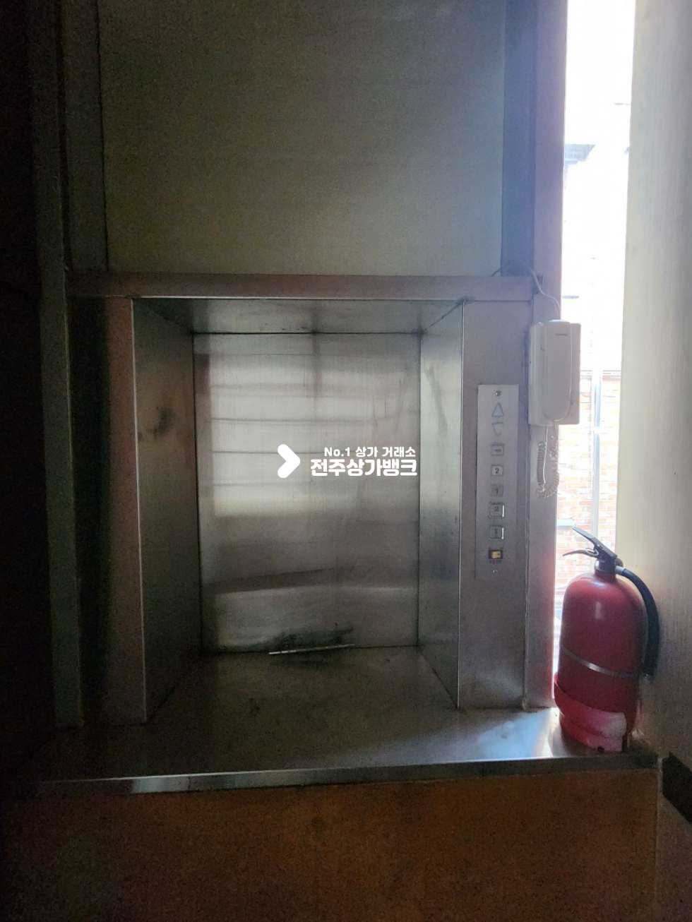전북 전주완산구 서신동 서신동먹자골목내위치 유동인구 많으며 독채로 사용가능한 음식점 양도양수 즉시 입주 가능합니다. 월세 매물번호 14388 사진 18