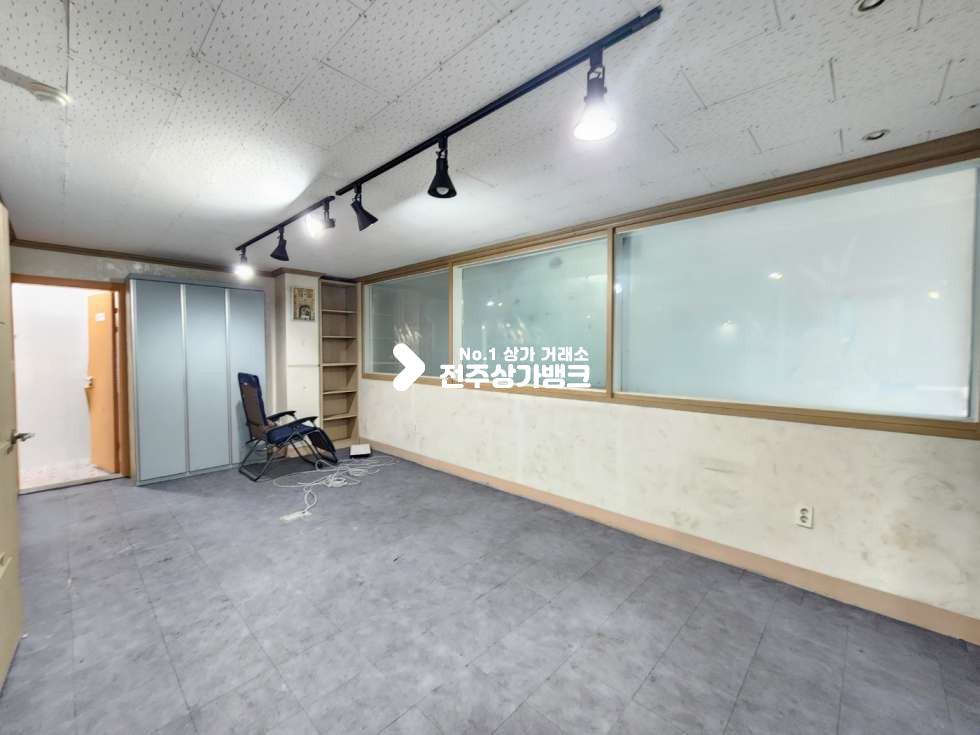 전북 전주완산구 효자동3가 ★효자동 1층 무권리금 사무실 등등 업종가능★ 월세 매물번호 14394 사진 2