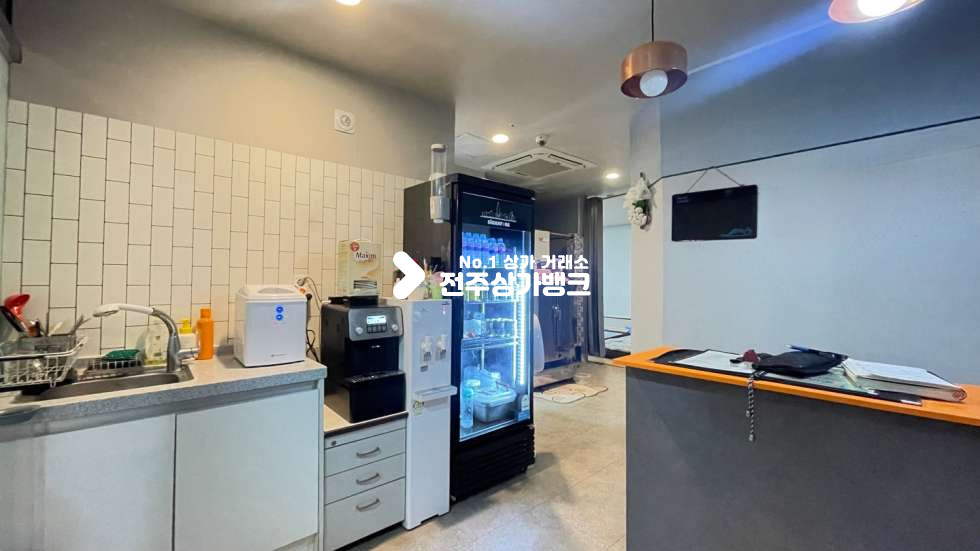 전북 전주완산구 효자동2가 효자동 ✅깔끔한 ✅20평대 ✅피부샾 ✅양도양수 ✅권리금협의가능 ✅ 월세 매물번호 14399 사진 1
