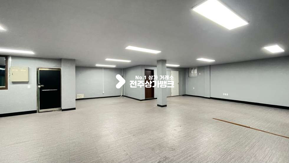 전북 전주완산구 중화산동2가 중화산동✔대로변✔깔끔한✔가성비좋은상가✔사무실적극추천✔탕비실,화장실있어요~ 월세 매물번호 14419 사진 3
