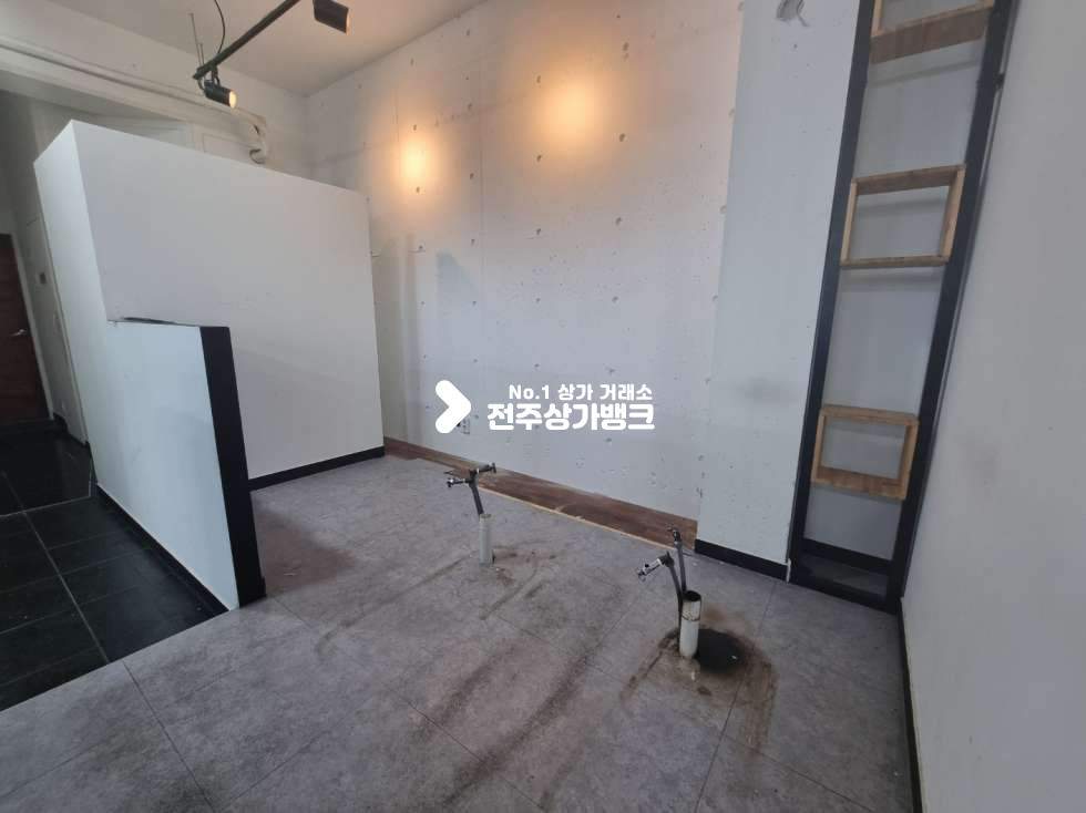 전북 전주완산구 중화산동2가 중화산동 학원가 중심에 있는 넓은 상가 월세 매물번호 14443 사진 17