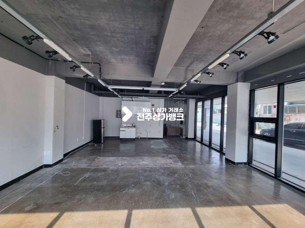 전북 전주덕진구 덕진동1가 깨끗한 덕진 상가 월세 매물번호 14482 사진 2