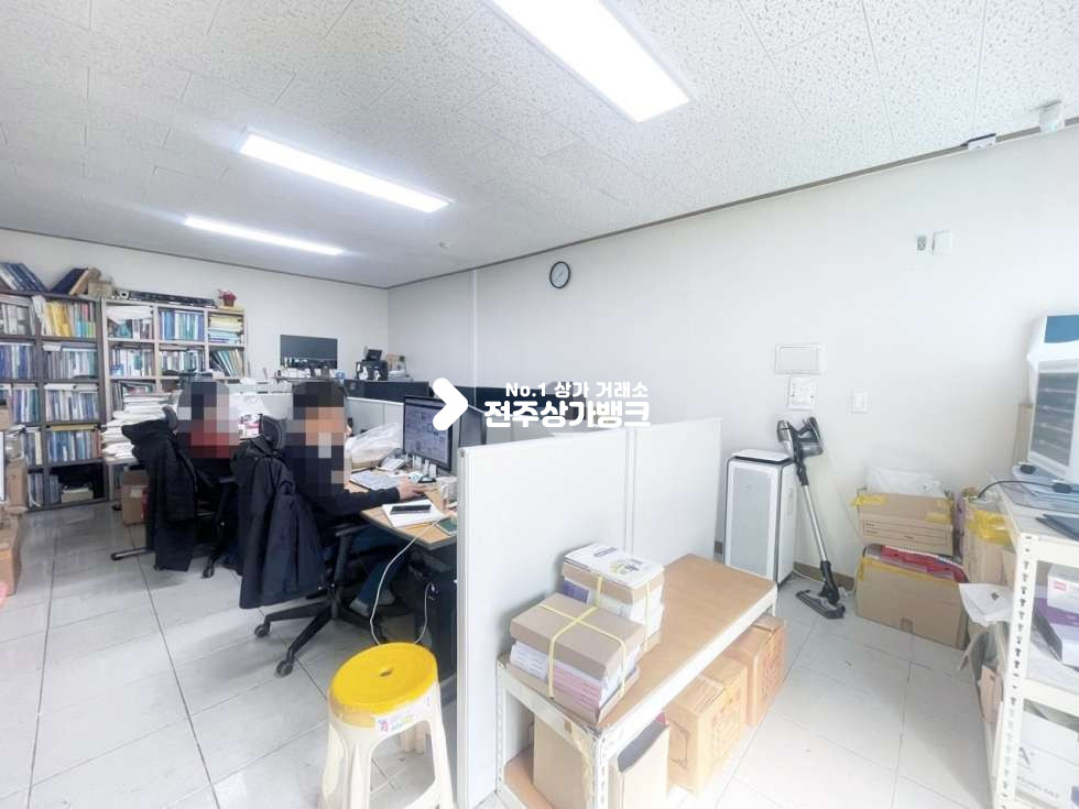 전북 전주완산구 효자동3가 효자동3가 인테리어 깔끔한 38평 매물 !! 월세 매물번호 14494 사진 6