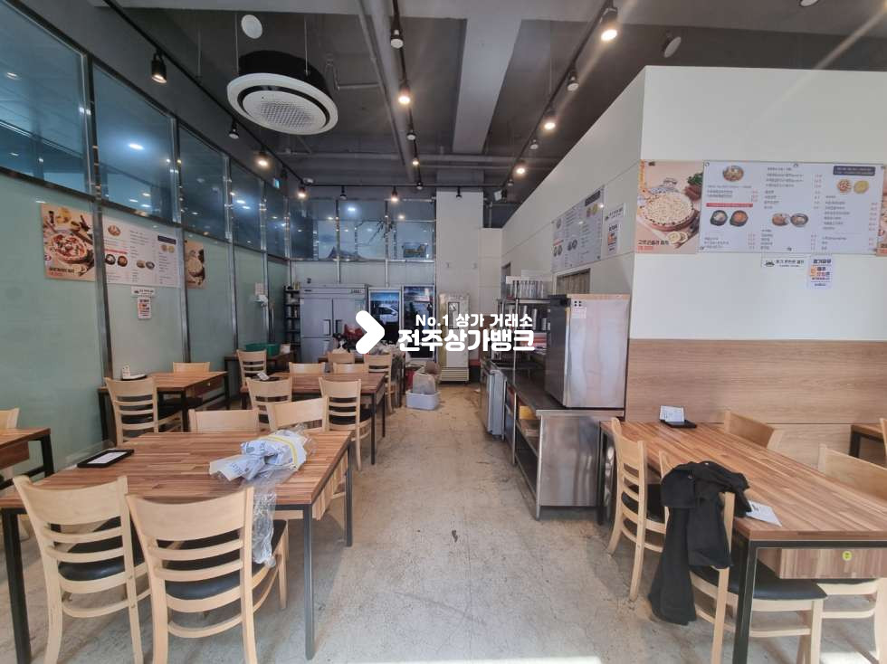 전북 전주덕진구 만성동 공영주차장 바로옆 최고 시설되어있는 상가 월세 매물번호 14540 사진 1