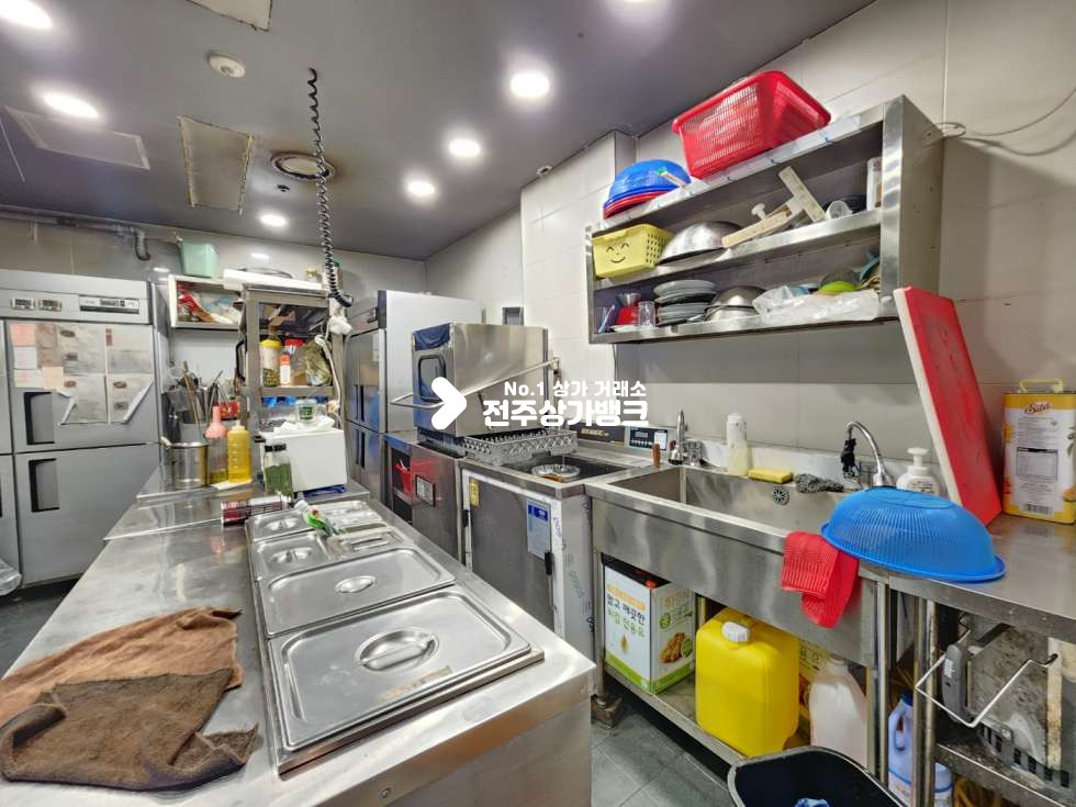 전북 전주완산구 삼천동1가 ★전속매물 ★삼천동 먹자골목 메인상권 강력추천 타업종가능★ 월세 매물번호 14560 사진 9