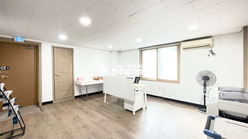 전북 전주완산구 효자동3가 ✅서곡✅저렴한사무실상가✅내부,화장실,작은창고✅적극추천~~ 월세 매물번호 14599 사진 3