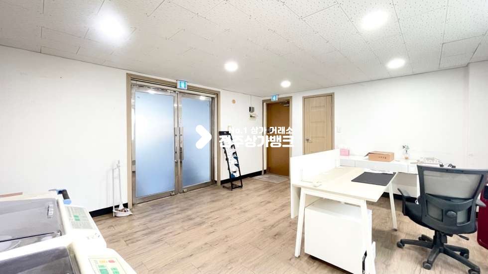 전북 전주완산구 효자동3가 ✅서곡✅저렴한사무실상가✅내부,화장실,작은창고✅적극추천~~ 월세 매물번호 14599 사진 1