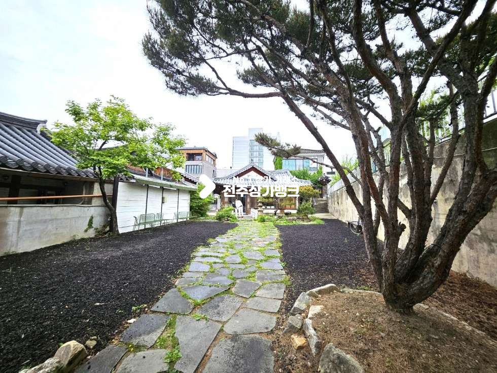 전북 전주완산구 풍남동3가 한옥마을 이쁜마당 카페//매출 공개 월세 매물번호 14623 사진 11