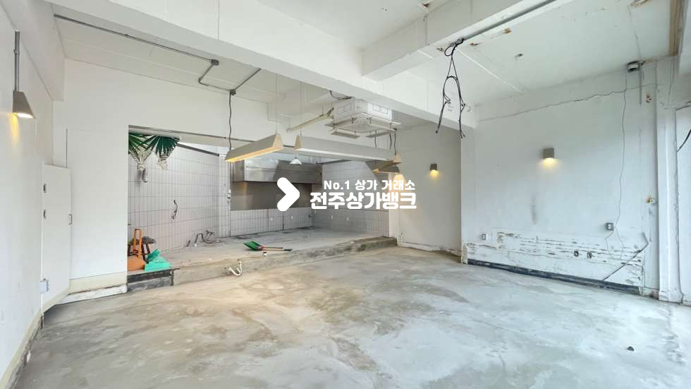 전북 전주완산구 다가동3가 ✨대로변✨무권리상가✨깔끔한인테리어✨일반음식점,프렌차이즈✨보증금조절가능 월세 매물번호 14646 사진 6