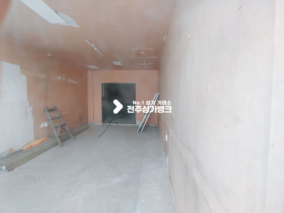 전북 전주완산구 효자동1가 큰도로앞 홍보성 좋은 자리 월세 매물번호 10551 사진 1