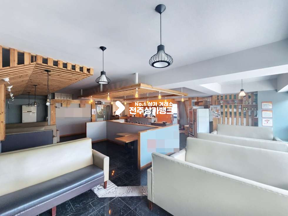 전북 전주완산구 삼천동1가 삼천동 먹자골목내 2층 음식점 상가 내부 무권리금으로 집기 필요하신건 사용가능 즉시입주가능 월세 매물번호 14750 사진 2