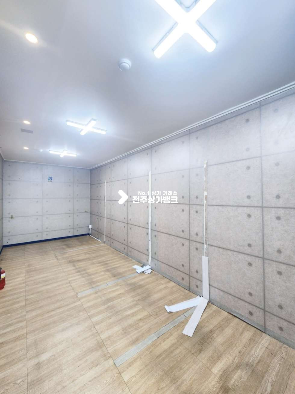 전북 전주완산구 효자동1가 삼천동 유동인구 많은 3층 학원상가 광고효과좋음 ! 내부룸시설 완비 월세 매물번호 14764 사진 8