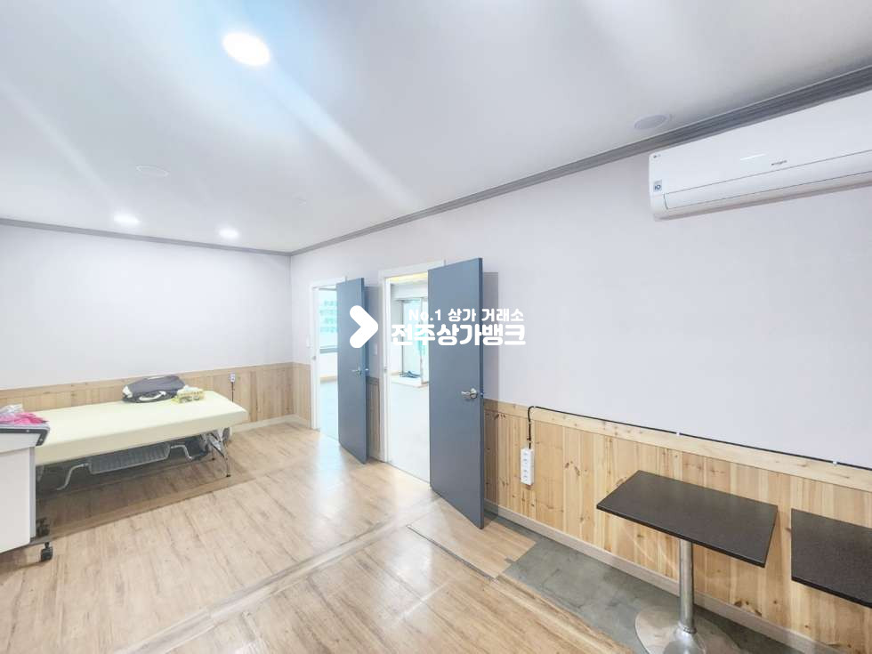 전북 전주완산구 효자동1가 서부시장부근 광고효과좋은 삼거리 매장 내부 깔끔하여 즉시입주가능 피부,미용 강력추천 월세 매물번호 14767 사진 7
