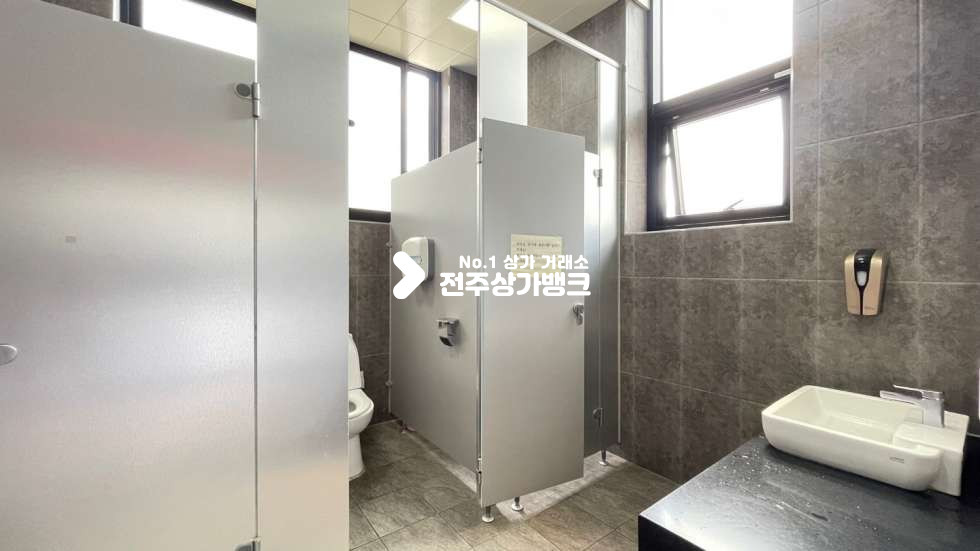 전북 완주군 이서면 갈산리 ★혁신★대방★위치★가성비★모두갖춘★★채광좋은★통유리5층상가★사무실,학원★적극추천~~!! 월세 매물번호 14796 사진 14